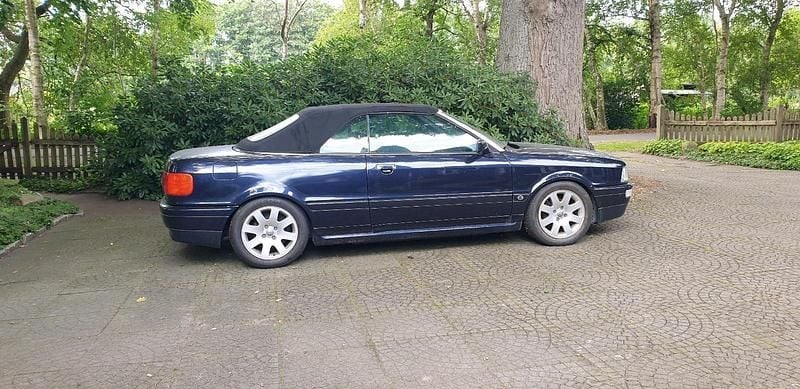 Blau Gebraucht 1992 Audi 80 Cabrio | 3.900 € - Bild 1/4