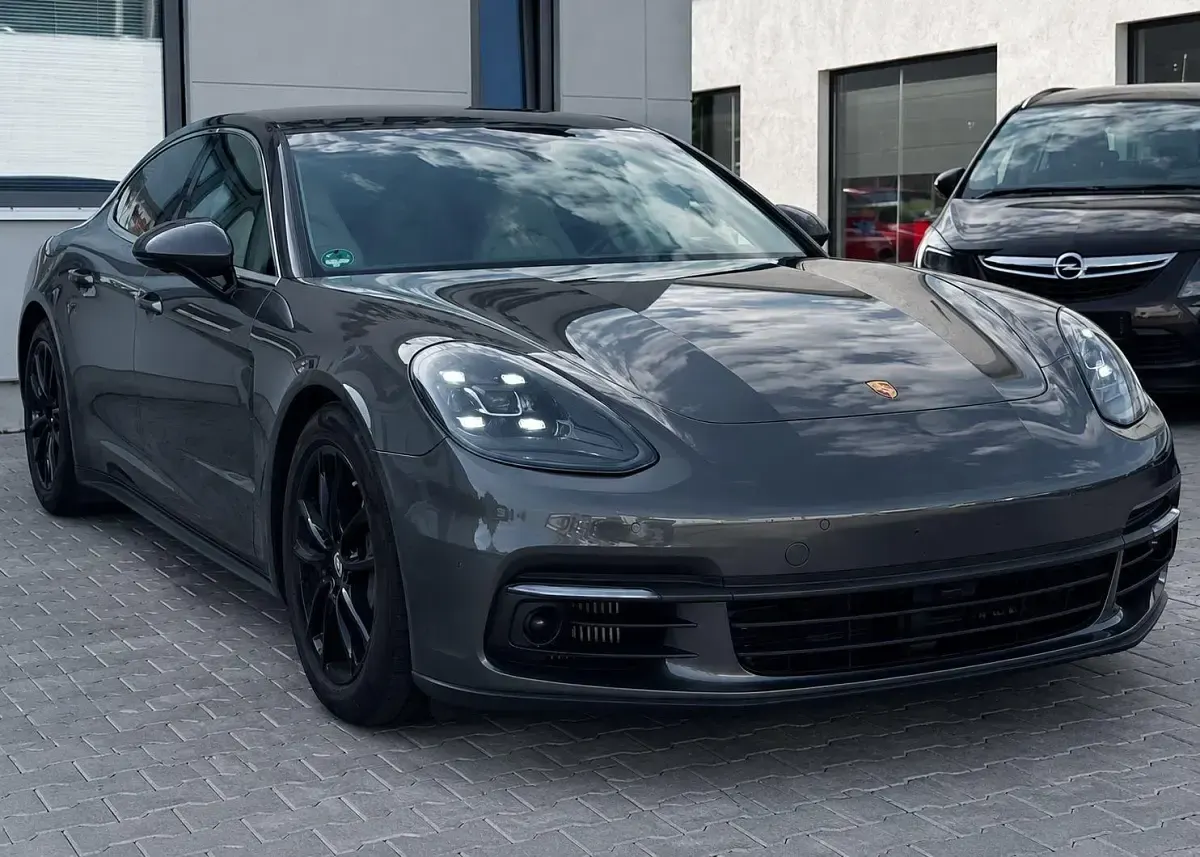 Gebraucht Porsche Panamera 4S 441 PS (324 kW) 2018 Grau Kleinwagen