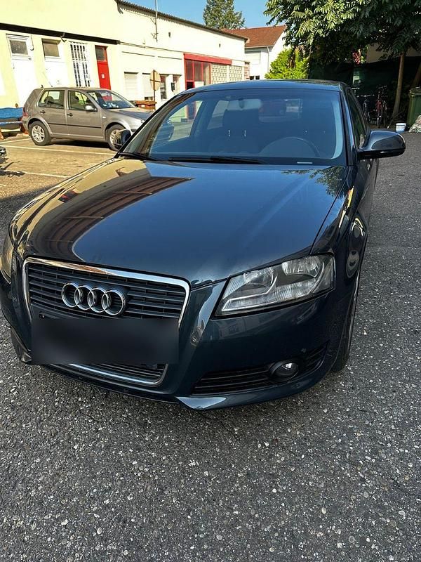 Grau Gebraucht 2009 Audi A3 S-Line Limousine | 3.390 € (Superpreis) - Bild 1/4