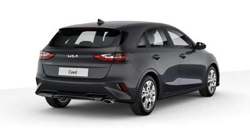Neu Kia Ceed Comfort 140 PS (102 kW) 2025 Grau Kleinwagen