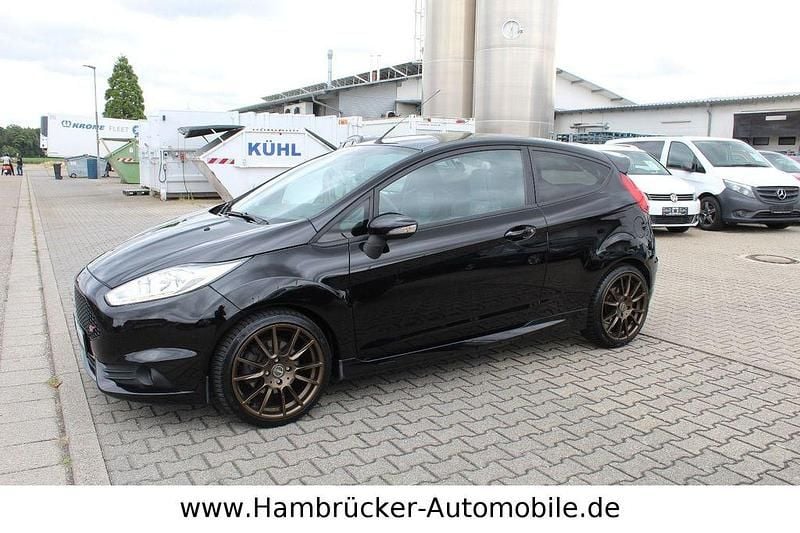 Schwarz Gebraucht 2017 Ford Fiesta ST Kleinwagen | 8.490 € (Guter Preis) - Bild 1/4
