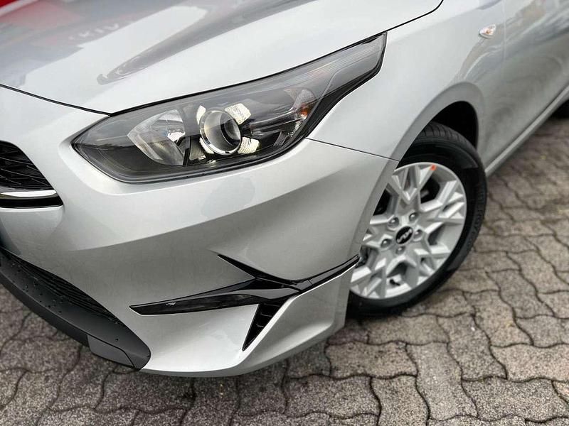 Neu Kia Ceed Vision 140 PS (102 kW) 2026 Sparkling silber Kleinwagen