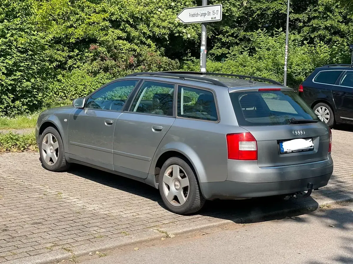 Gebraucht Audi A4 S-Line 155 PS (114 kW) 2003 Grau Kombi