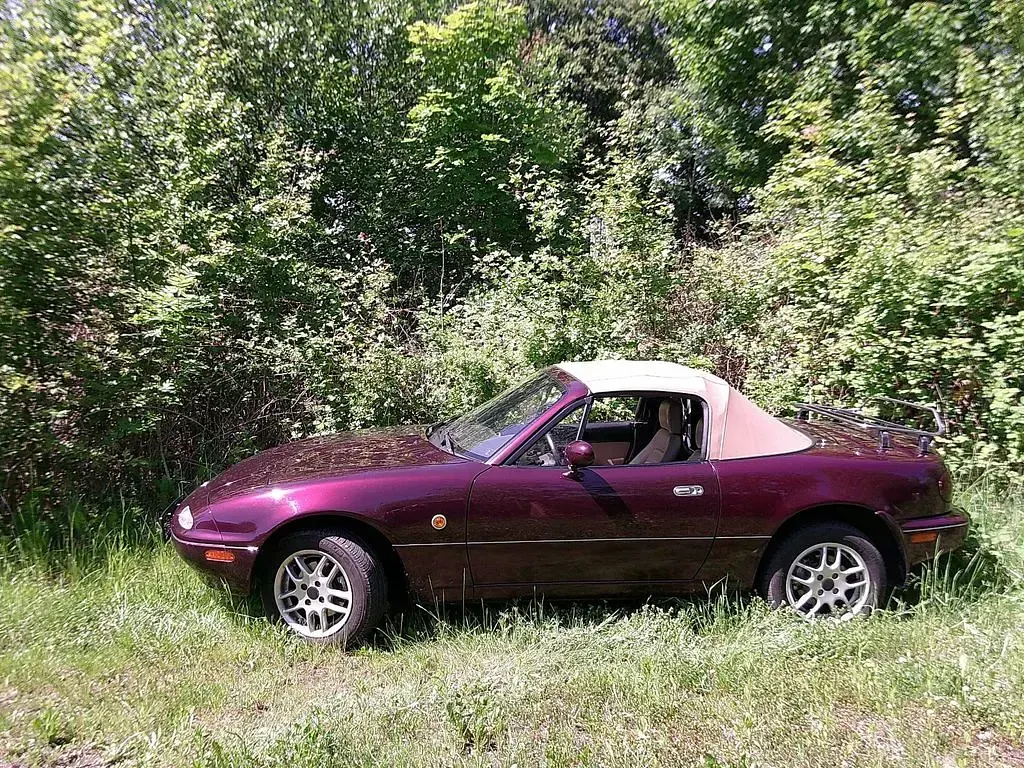 Gebraucht Mazda MX5 90 PS (66 kW) 1996 Rot Cabrio