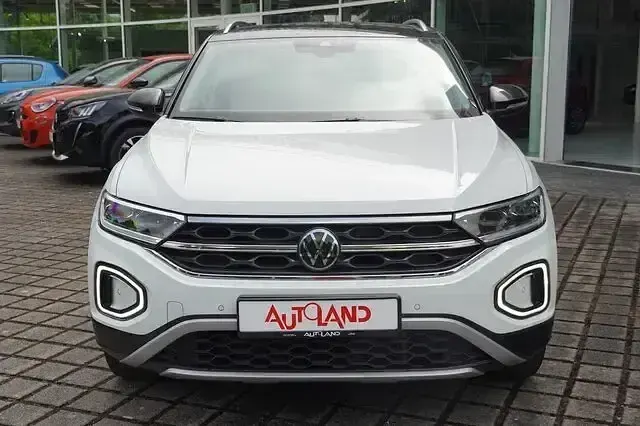 Używany VW T-Roc Style 110 KM (80 kW) 2023 Biały SUV