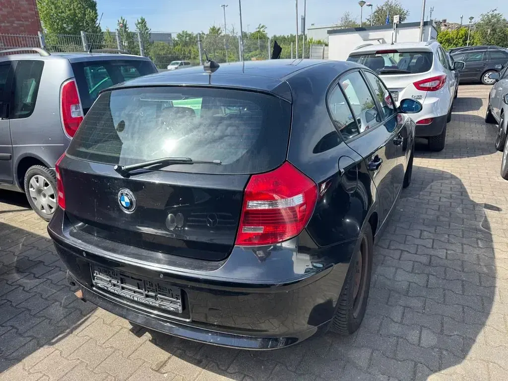 Używany BMW 118 143 KM (105 kW) 2008 Czarny Hatchback