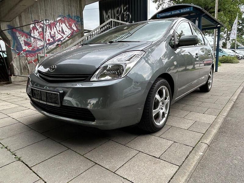 Grün Gebraucht 2004 Toyota Prius Kleinwagen | 4.900 € (Fairer Preis) - Bild 1/4