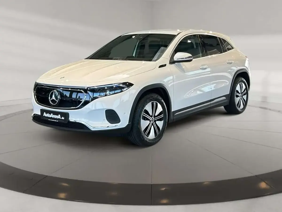 Gebraucht Mercedes EQA250+ 139 kW (190 PS) 2023 Digitalweiß SUV