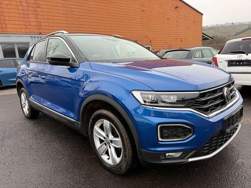 Blau Gebraucht 2018 VW T-Roc Style SUV | 13.900 € (Superpreis) - Bild 1/4