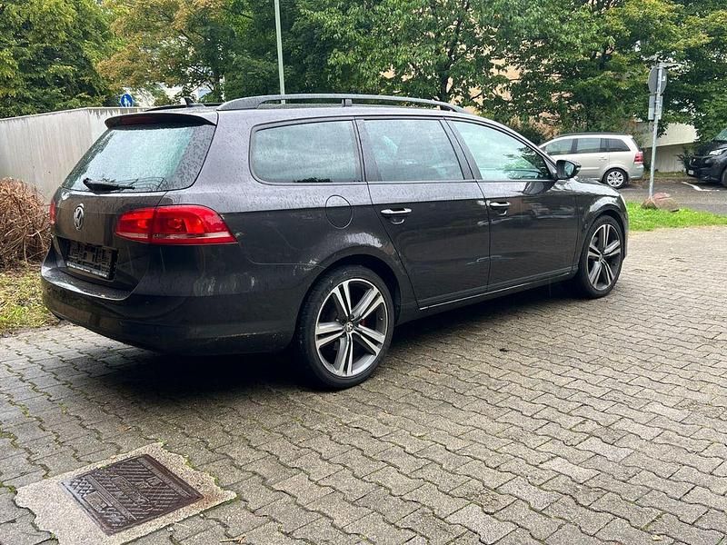 Gebraucht VW Passat Trendline 122 PS (89 kW) 2011 Braun Limousine