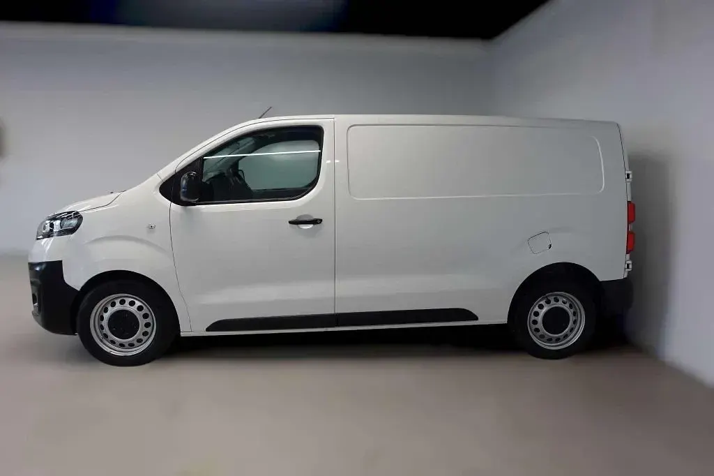 Gebraucht Opel Vivaro Edition 102 PS (75 kW) 2020 Jade weiss/arktis weiss Van / Kleinbus