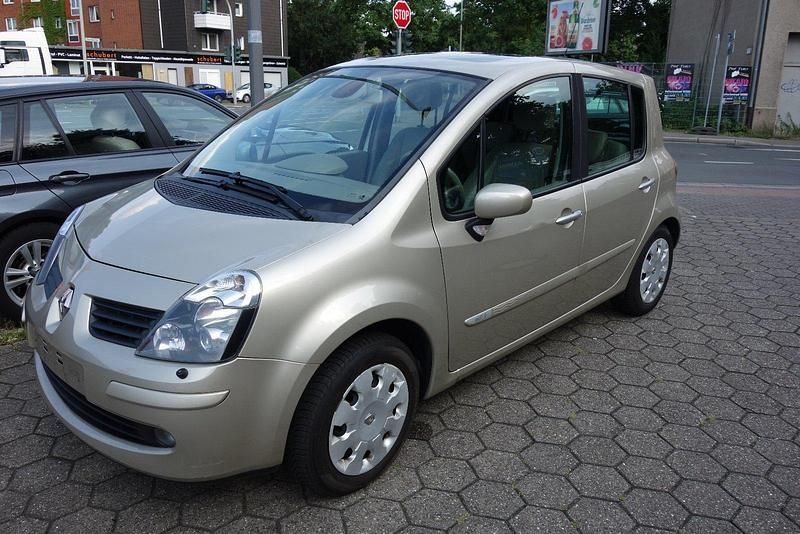 Gebraucht Renault Modus Initiale 112 PS (82 kW) 2006 Beige Van / Kleinbus