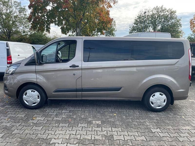 Gebraucht Ford Transit 131 PS (96 kW) 2018 Gold Van / Kleinbus