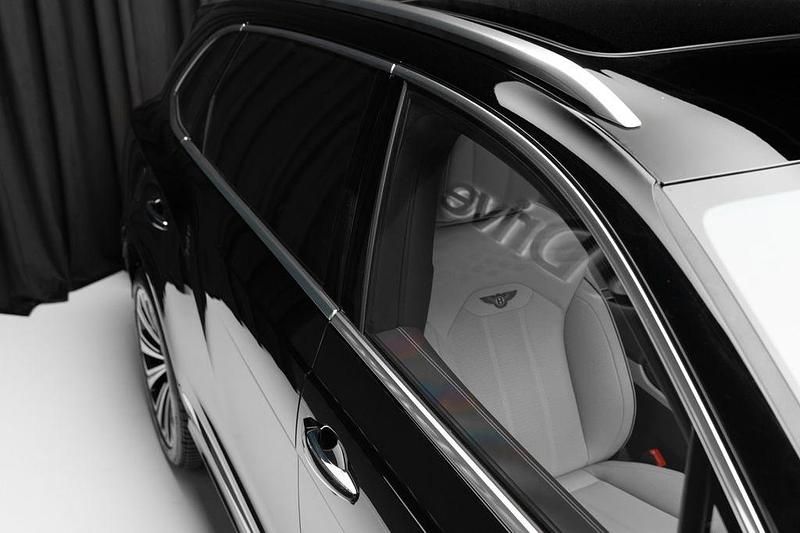 Gebraucht Bentley Bentayga 551 PS (405 kW) 2024 Schwarz SUV