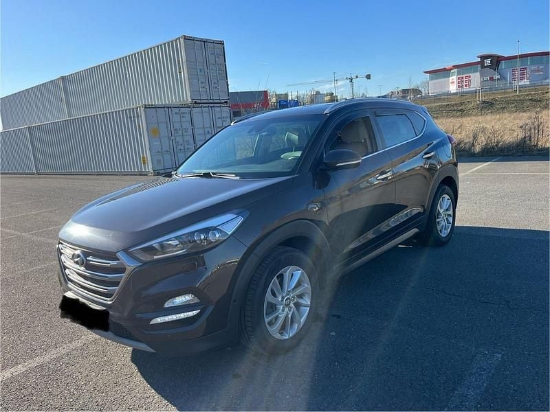 Gebraucht Hyundai Tucson 141 PS (103 kW) 2017 Braun SUV