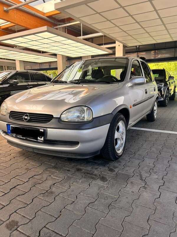 Gebraucht 1999 Opel Corsa Edition Limousine | 2.000 € (Etwas zu teuer) - Bild 1/4