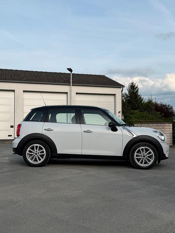 Gebraucht Mini Countryman 122 PS (89 kW) 2016 Weiß SUV