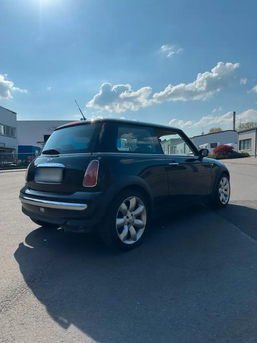 Gebraucht Mini Cooper 101 PS (74 kW) 2004 Schwarz Kleinwagen