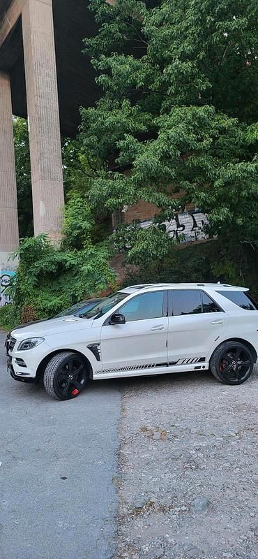 Weiß Gebraucht 2012 Mercedes ML350 SUV | 15.000 € (Superpreis) - Bild 1/4