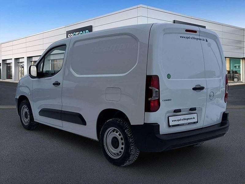 Gebraucht Opel Combo Basis 110 PS (80 kW) 2023 Weiß Van