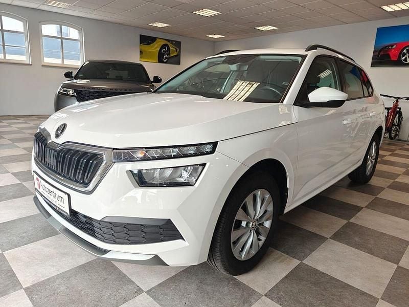 Weiß Gebraucht 2021 Skoda Kamiq Ambition SUV | 18.950 € (Guter Preis) - Bild 1/4