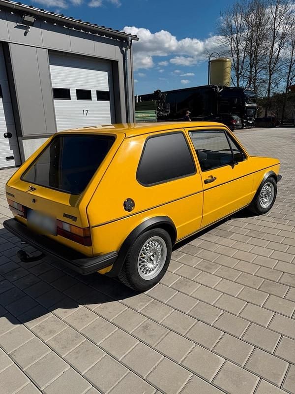 Gebraucht VW Golf I 65 PS (47 kW) 1983 Gelb Kleinwagen