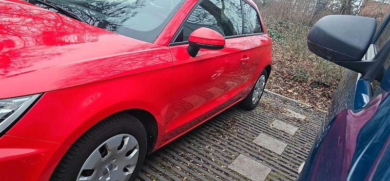 Gebraucht Audi A1 Sport 95 PS (69 kW) 2018 Rot SUV