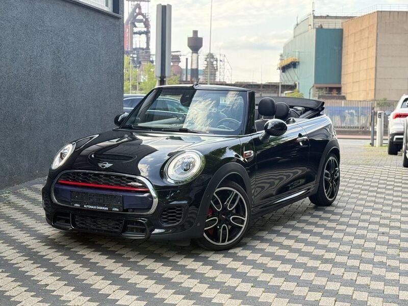 Schwarz Gebraucht 2017 Mini John Cooper Works Cabriolet Cabrio | 19.950 € (Fairer Preis) - Bild 1/4