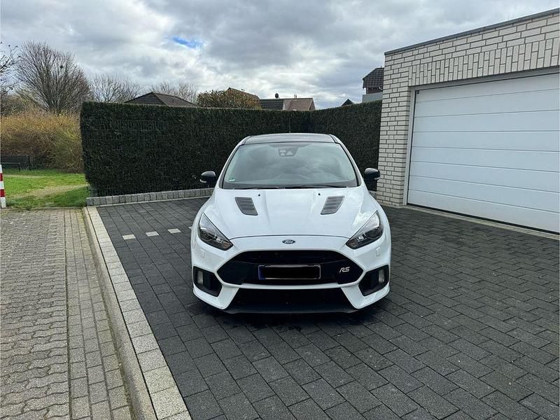 Gebraucht Ford Focus RS 400 PS (294 kW) 2016 Weiß Limousine