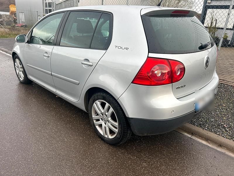 Gebraucht VW Golf V 80 PS (58 kW) 2007 Silber Kleinwagen