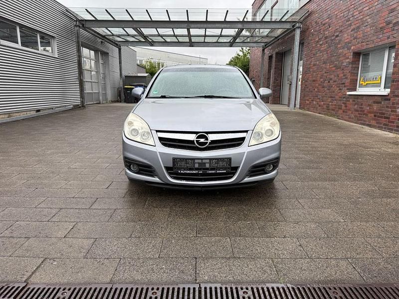 Silber Gebraucht 2006 Opel Signum Edition Kombi | 1.799 € (Fairer Preis) - Bild 1/4
