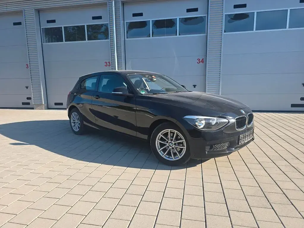 Gebraucht BMW 116 102 PS (75 kW) 2013 Schwarz Kleinwagen