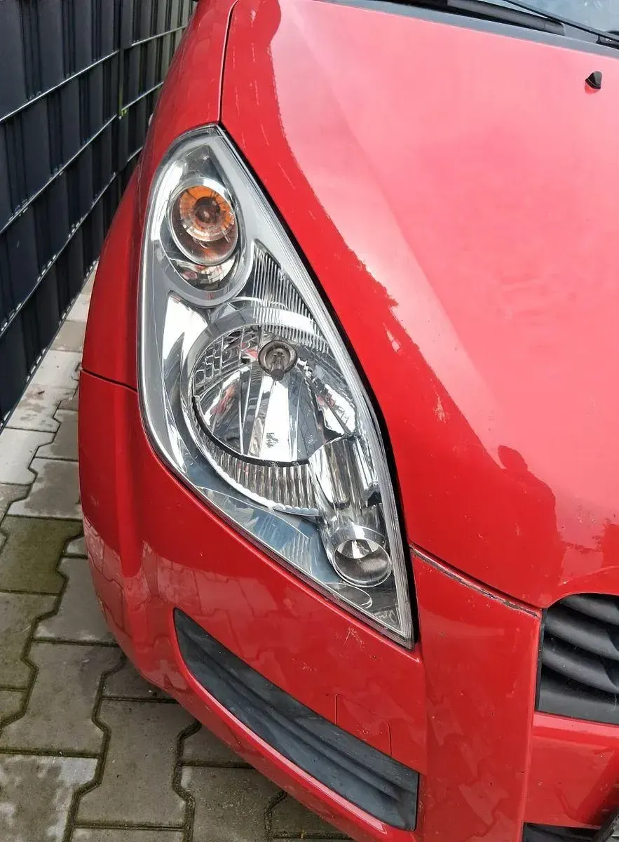 Gebraucht Suzuki Splash Basic 65 PS (47 kW) 2009 Rot Kleinwagen