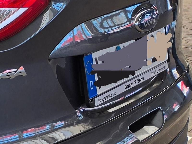 Gebraucht Ford Kuga Titanium 150 PS (110 kW) 2016 Grau SUV