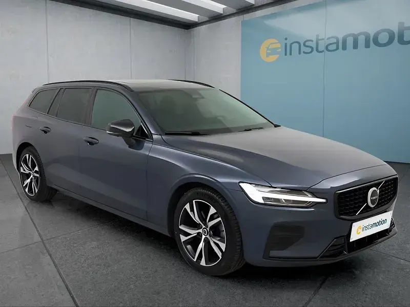 Gebraucht Volvo V60 197 PS (144 kW) 2025 Blau Kombi