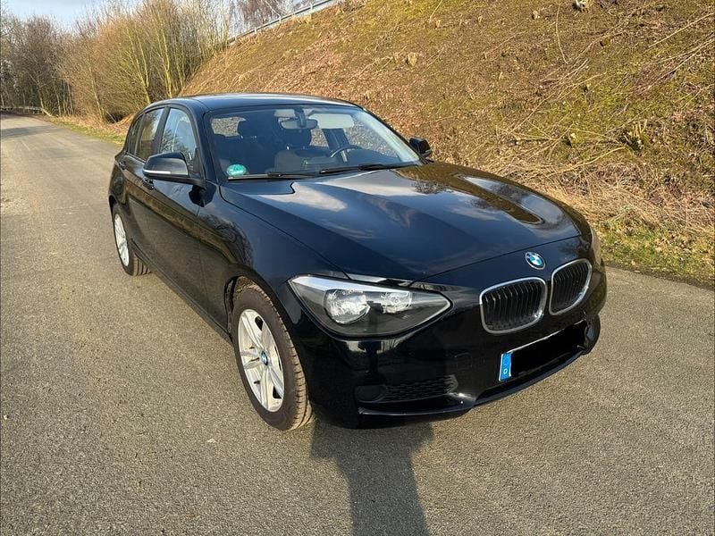 Gebraucht BMW 114 Performance 220 PS (161 kW) 2015 Schwarz Kleinwagen