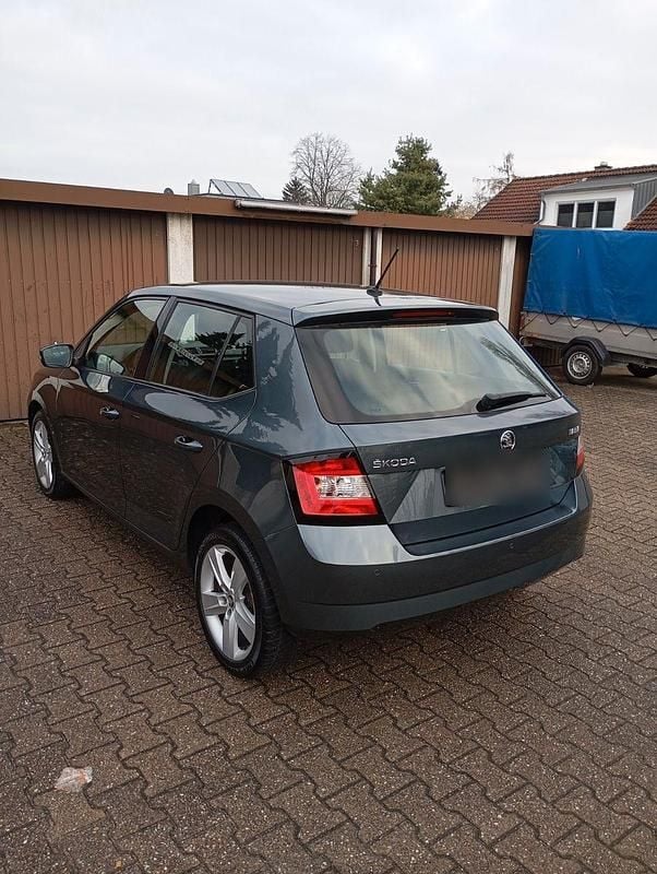 Gebraucht Skoda Fabia Cool Plus 60 PS (44 kW) 2017 Grau Kleinwagen