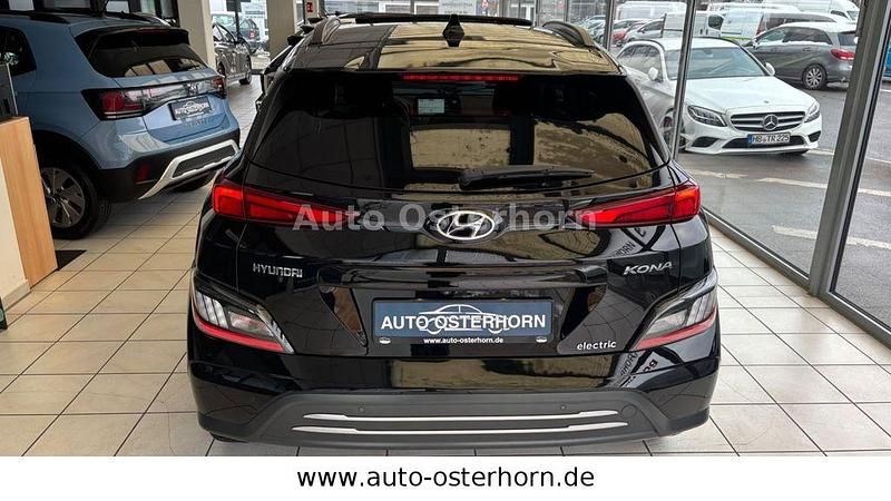 Gebraucht Hyundai Kona Trend 100 kW (136 PS) 2021 Phantom black metallic SUV
