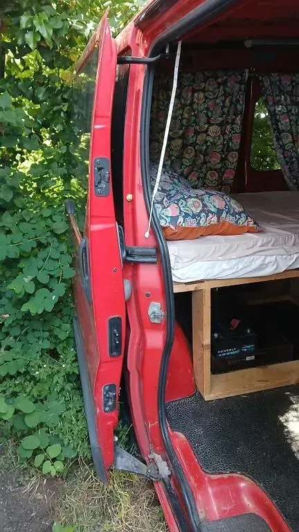Gebraucht Opel Vivaro 145 PS (106 kW) 2008 Rot Van / Kleinbus