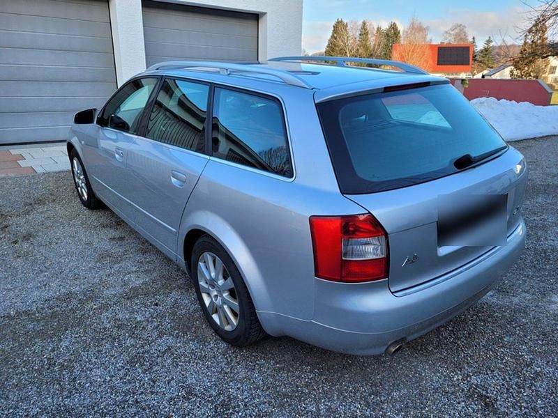 Gebraucht Audi A4 130 PS (95 kW) 2004 Silber Kombi