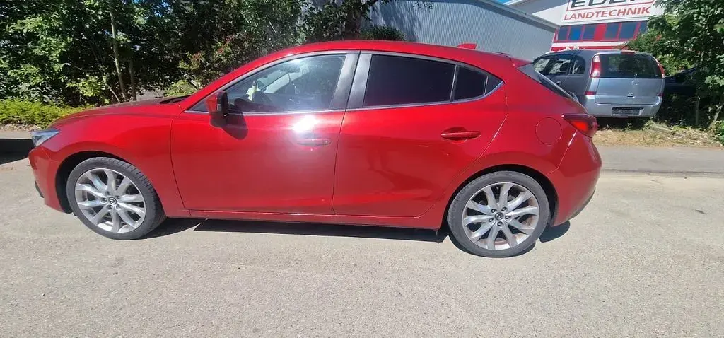 Gebraucht Mazda 3 Sports-Line 120 PS (88 kW) 2014 Rot Limousine