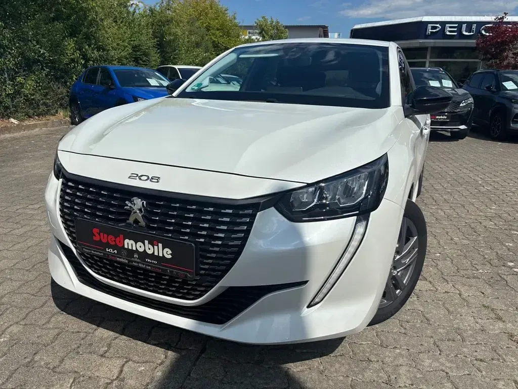 Gebraucht Peugeot 208 Active 75 PS (55 kW) 2022 Weiß (metallic) Kleinwagen