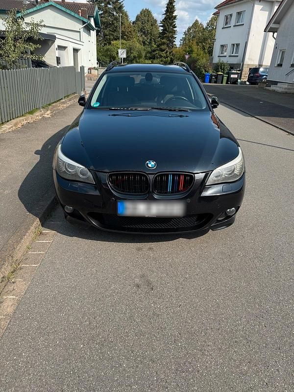 Schwarz Gebraucht 2008 BMW 530 M Sport Kombi | 9.500 € (Fairer Preis) - Bild 1/4