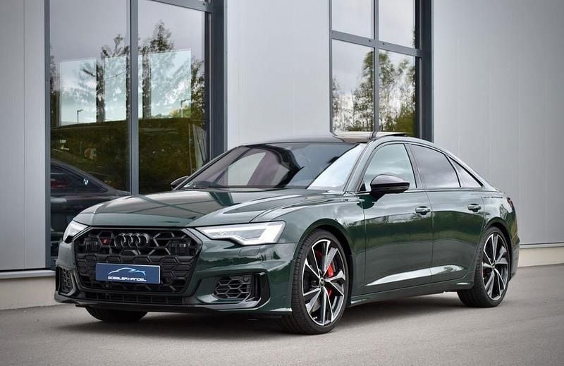 Grün Gebraucht 2023 Audi S6 Sport Limousine | 64.950 € (Etwas zu teuer) - Bild 1/4