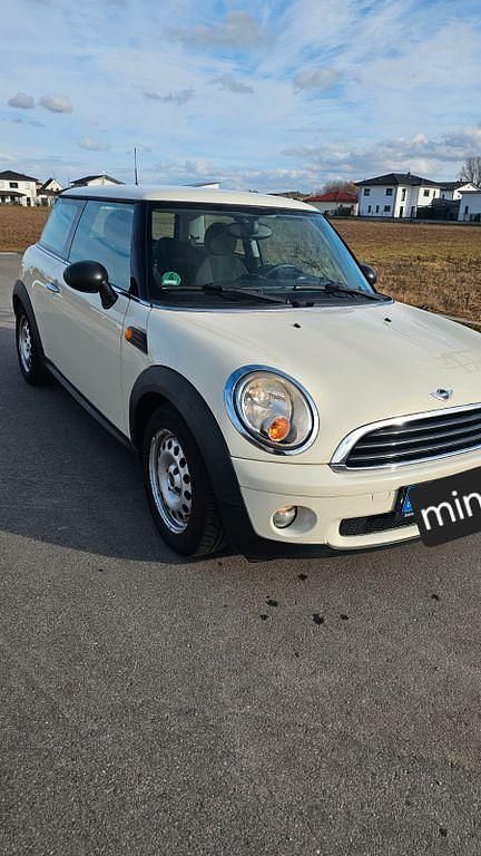 Gebraucht Mini Cooper 95 PS (69 kW) 2009 Weiß Kleinwagen