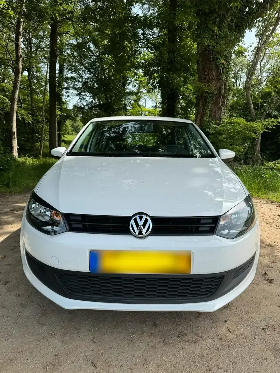 Używany VW Polo 90 KM (66 kW) 2012 Biały Hatchback