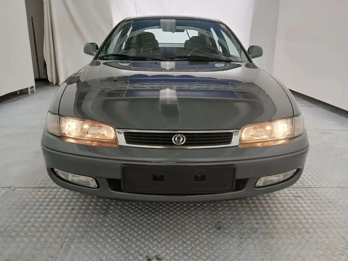 Gebraucht Mazda 626 116 PS (85 kW) 1996 Grau Limousine