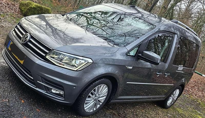 Gebraucht VW Caddy Highline 150 PS (110 kW) 2019 Grau Van / Kleinbus