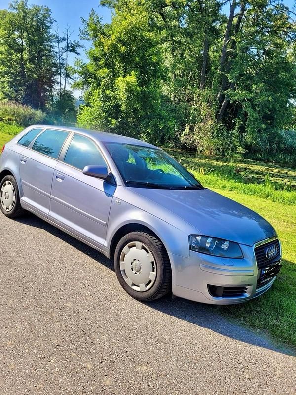 Silber Gebraucht 2008 Audi A3 Attraction Limousine | 3.199 € (Fairer Preis) - Bild 1/4