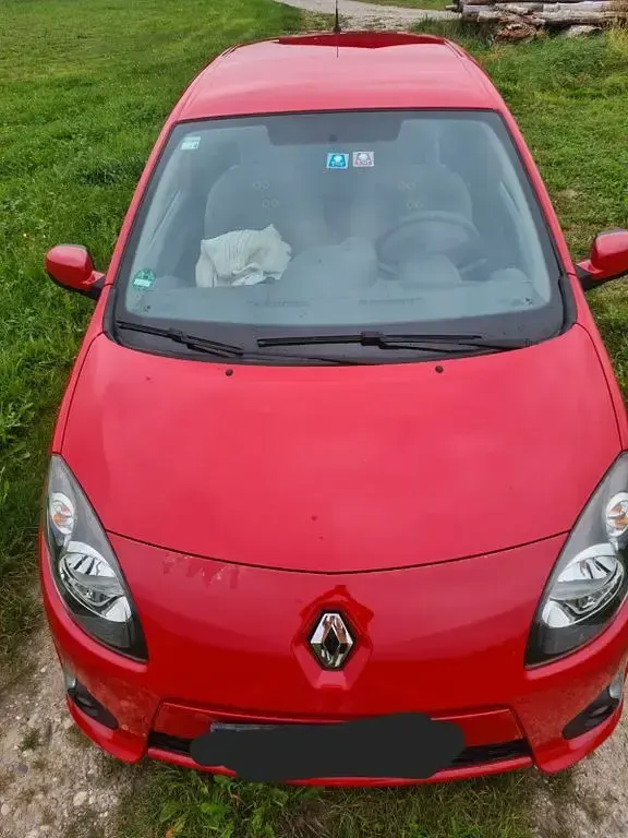 Używany Renault Twingo 75 KM (55 kW) 2010 Czerwony Hatchback